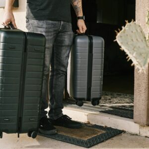 Checked luggage set